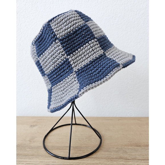 Checkered Crochet Bucket Hat - Navy/Gray (Handmade) - Picture 4 of 11